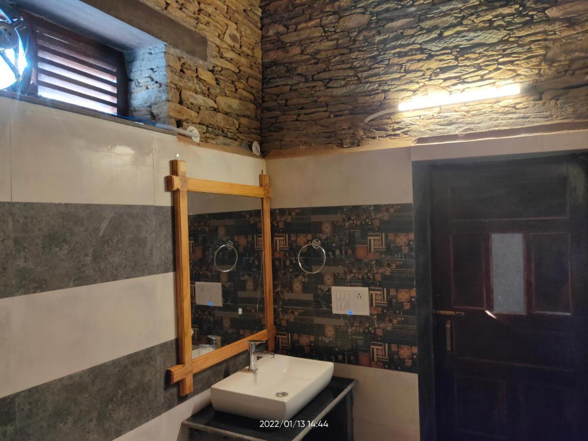 Meraki Huts Pauri Buitenkant foto